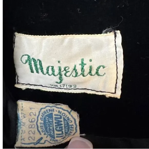 Vintage 1950s–60s Majestic Black Velvet Bolero Jacket Medium - Picture 11 of 15